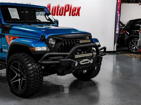 Used 2020 Jeep Wrangler Unlimited Sahara AWD/4WD image 6