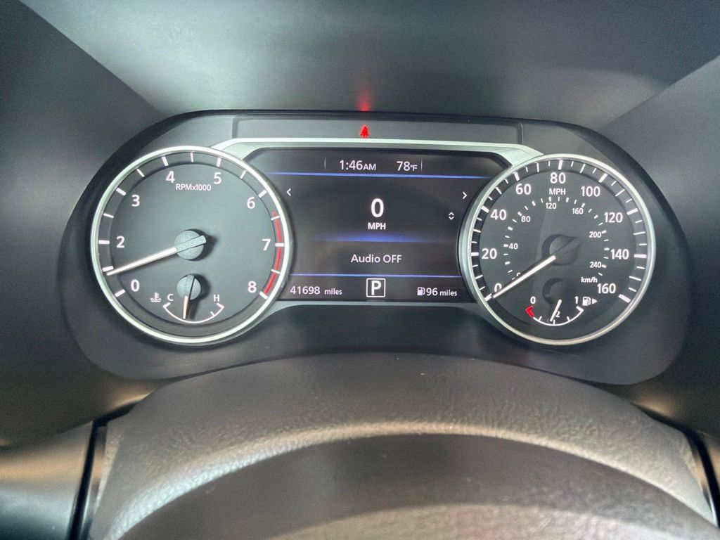 Used 2022 Nissan Sentra SR w/ SR Premium Package FWD image 27