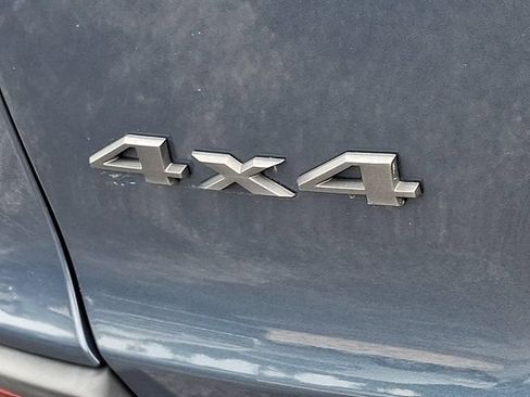 Used 2019 Jeep Cherokee Trailhawk w/ Comfort/Convenience Group AWD/4WD image 37