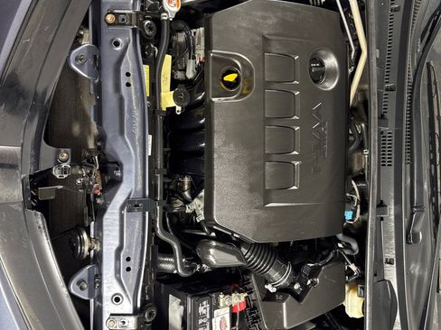 Used 2018 Toyota Corolla LE image 26