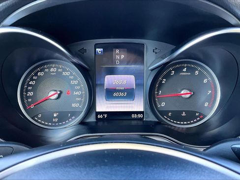 Used 2019 Mercedes-Benz GLC 300 4MATIC image 26