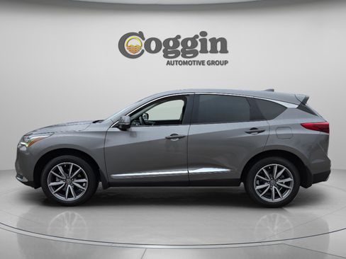 Used 2023 Acura RDX FWD w/ Technology Package image 3