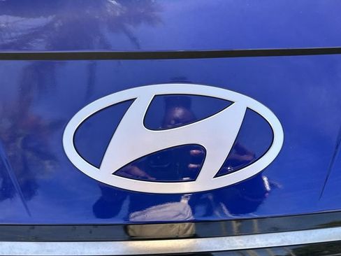 Used 2025 Hyundai Elantra SEL FWD image 10