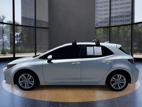 Used 2021 Toyota Corolla SE w/ Carpet Mat Package (TMS) FWD image 6
