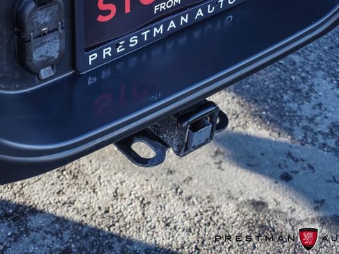 Used 2022 Jeep Gladiator Rubicon w/ LED Lighting Group image 8