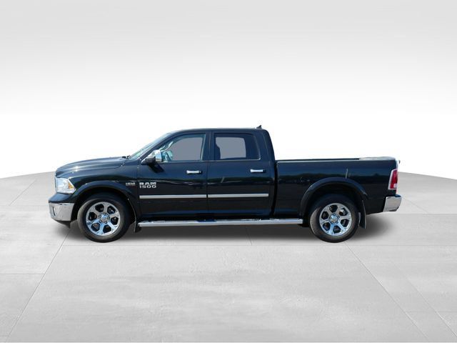 Used 2018 RAM 1500 Laramie w/ Convenience Group AWD/4WD image 4