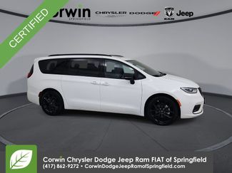 Certified 2025 Chrysler Pacifica Limited FWD 360° Tour