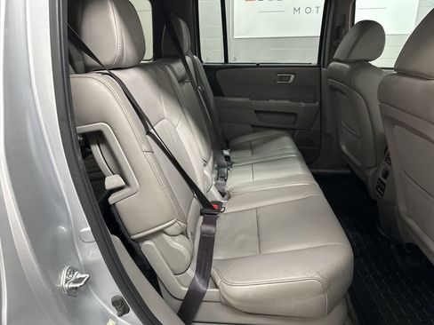 Used 2014 Honda Pilot Touring image 21