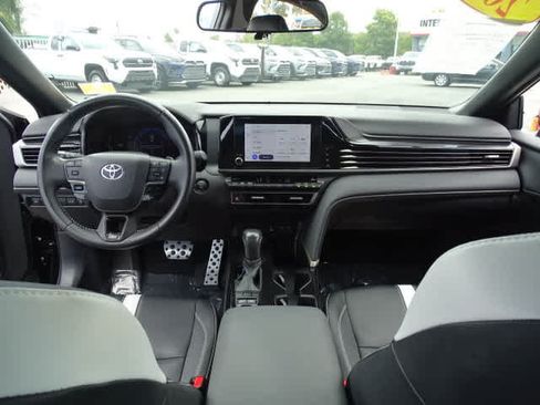 Certified 2025 Toyota Camry SE FWD image 22