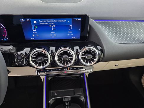 New 2026 Mercedes-Benz GLA 250 image 13