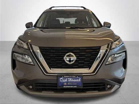 Used 2021 Nissan Rogue SV w/ Premium Package AWD/4WD image 3