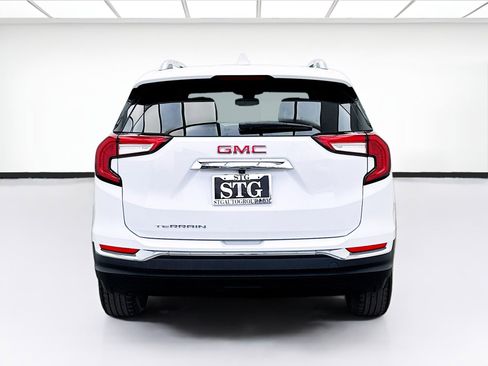 Used 2023 GMC Terrain SLT image 5