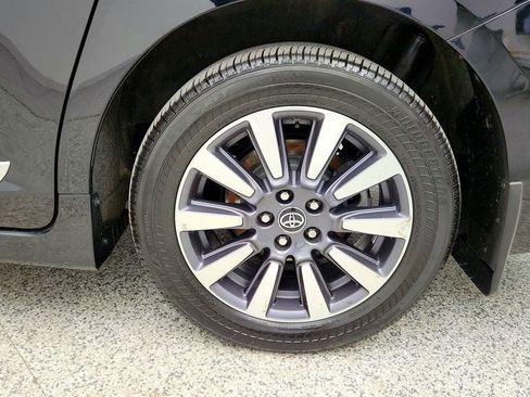 Used 2020 Toyota Sienna Limited Premium image 9