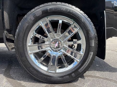 Used 2018 Chevrolet Silverado 1500 High Country AWD/4WD image 14