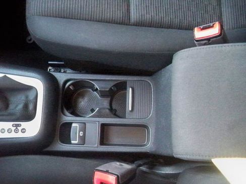 Used 2017 Volkswagen Tiguan Limited w/ Premium Package image 13