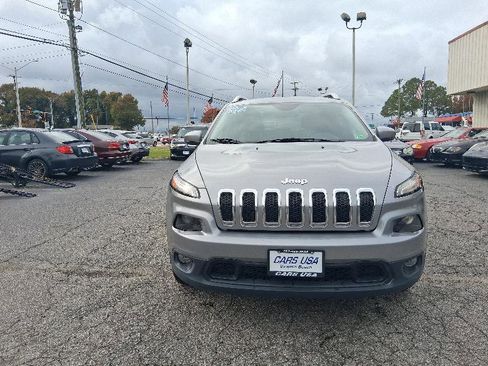 Used 2015 Jeep Cherokee Latitude w/ Cold Weather Group image 15