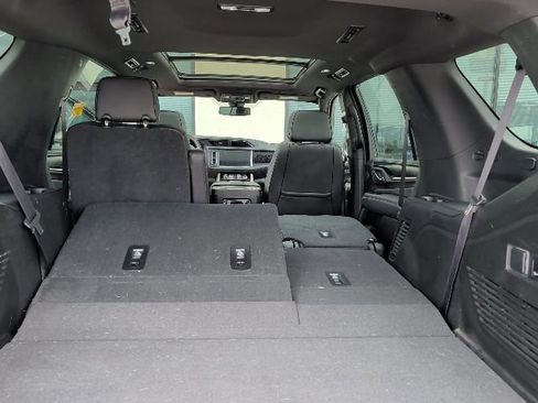 Used 2021 GMC Yukon Denali image 10