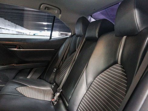 Certified 2022 Toyota Camry SE FWD image 19