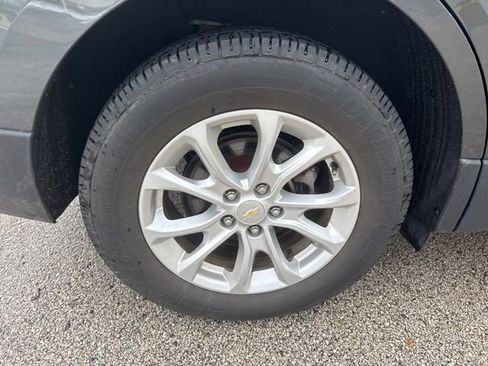 Used 2018 Chevrolet Equinox LS image 8