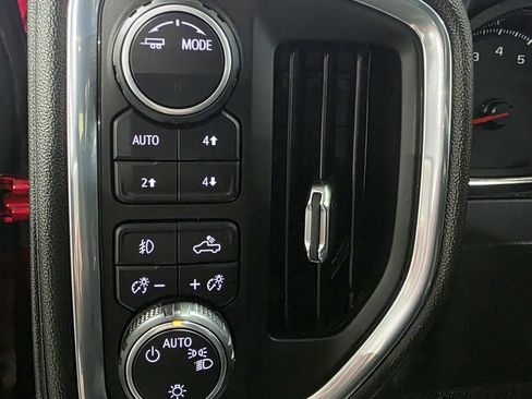 Used 2022 Chevrolet Silverado 1500 LT Trail Boss w/ Convenience Package II image 38