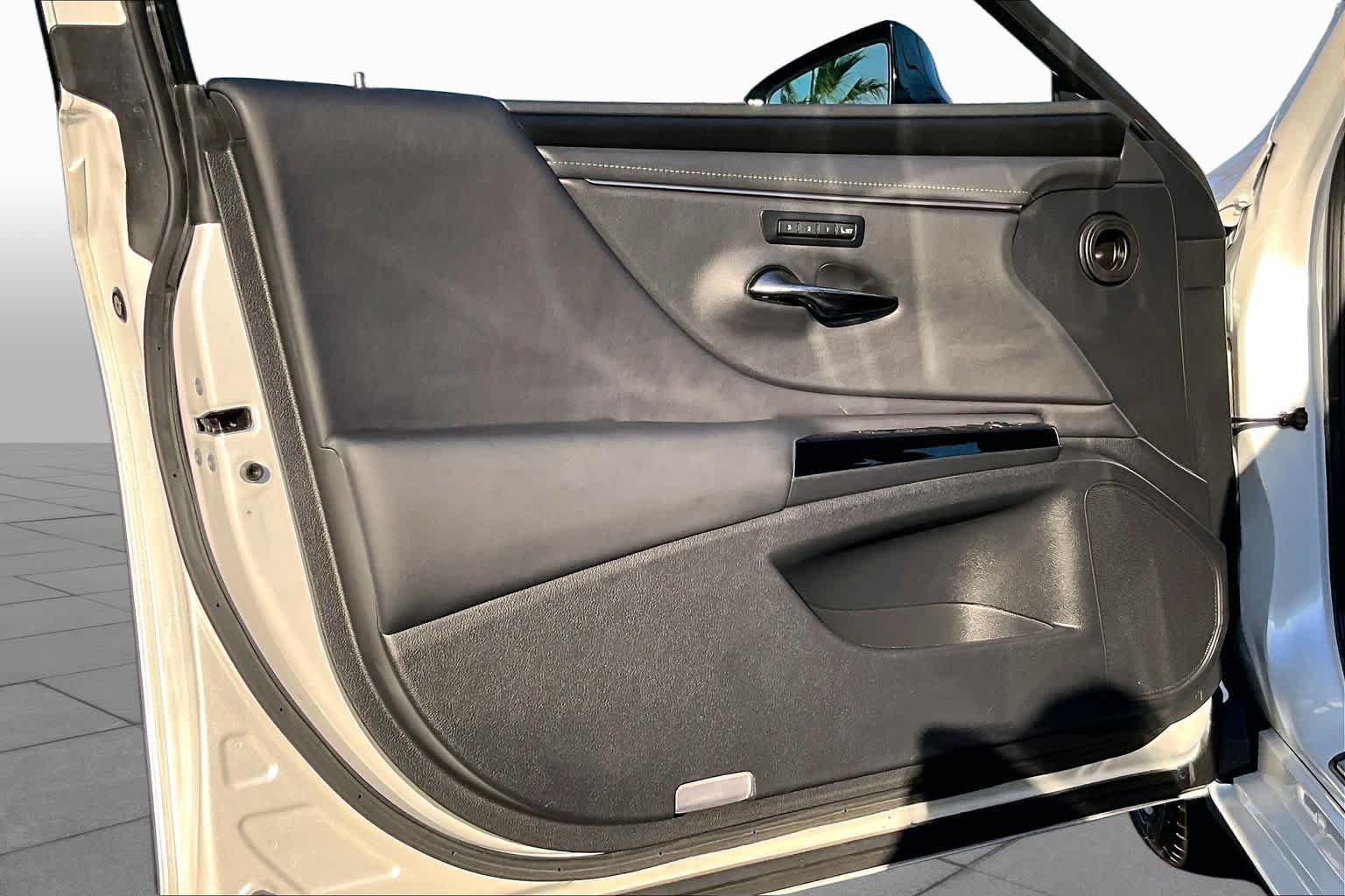 Certified 2024 Lexus ES 350 w/ Premium Package FWD image 20
