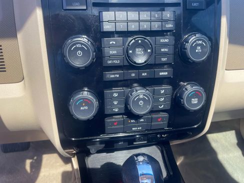 Used 2012 Ford Escape Limited image 24