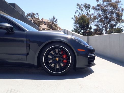 Certified 2019 Porsche Panamera GTS AWD/4WD image 11