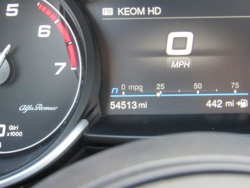 Used 2023 Alfa Romeo Giulia Sprint image 41