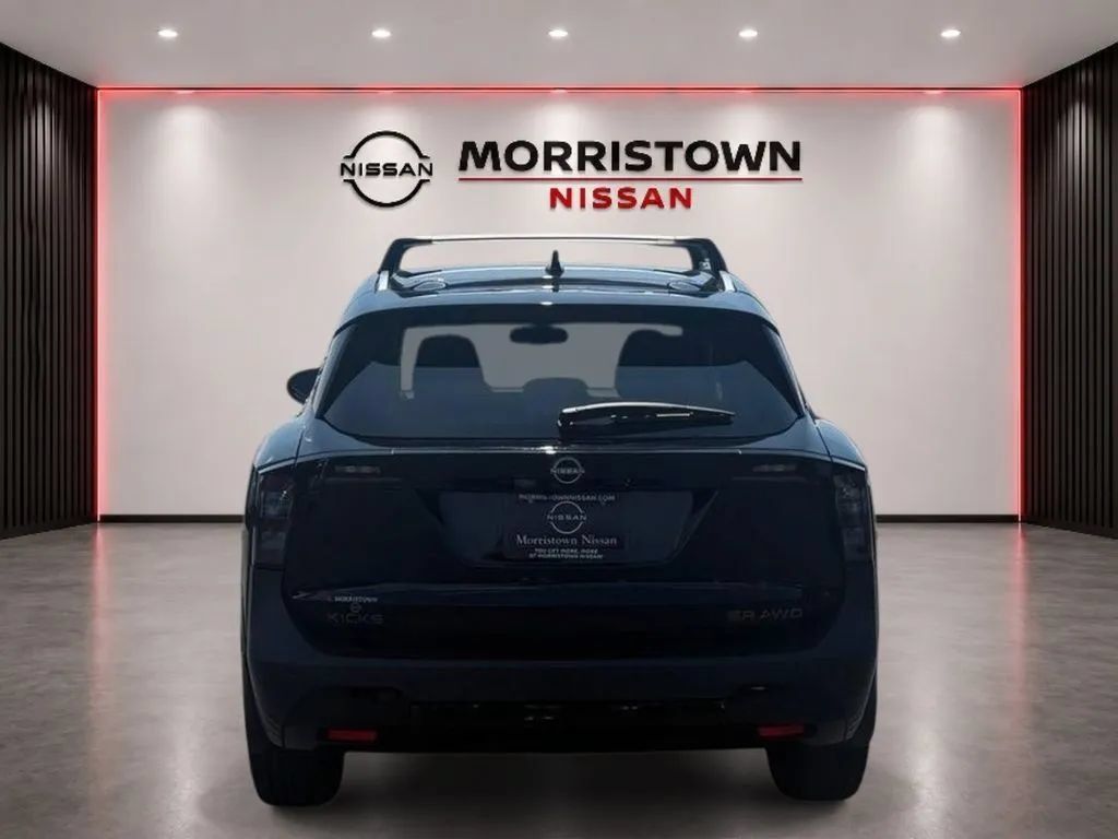 Used 2026 Nissan Kicks SR w/ Cold Weather Package AWD/4WD image 4