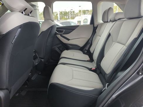 Used 2022 Subaru Forester Base image 31
