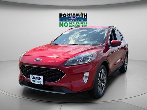 Used 2022 Ford Escape Titanium AWD/4WD image 16