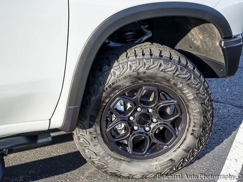 Used 2024 Chevrolet Silverado 1500 ZR2 w/ ZR2 Bison Edition AWD/4WD image 12