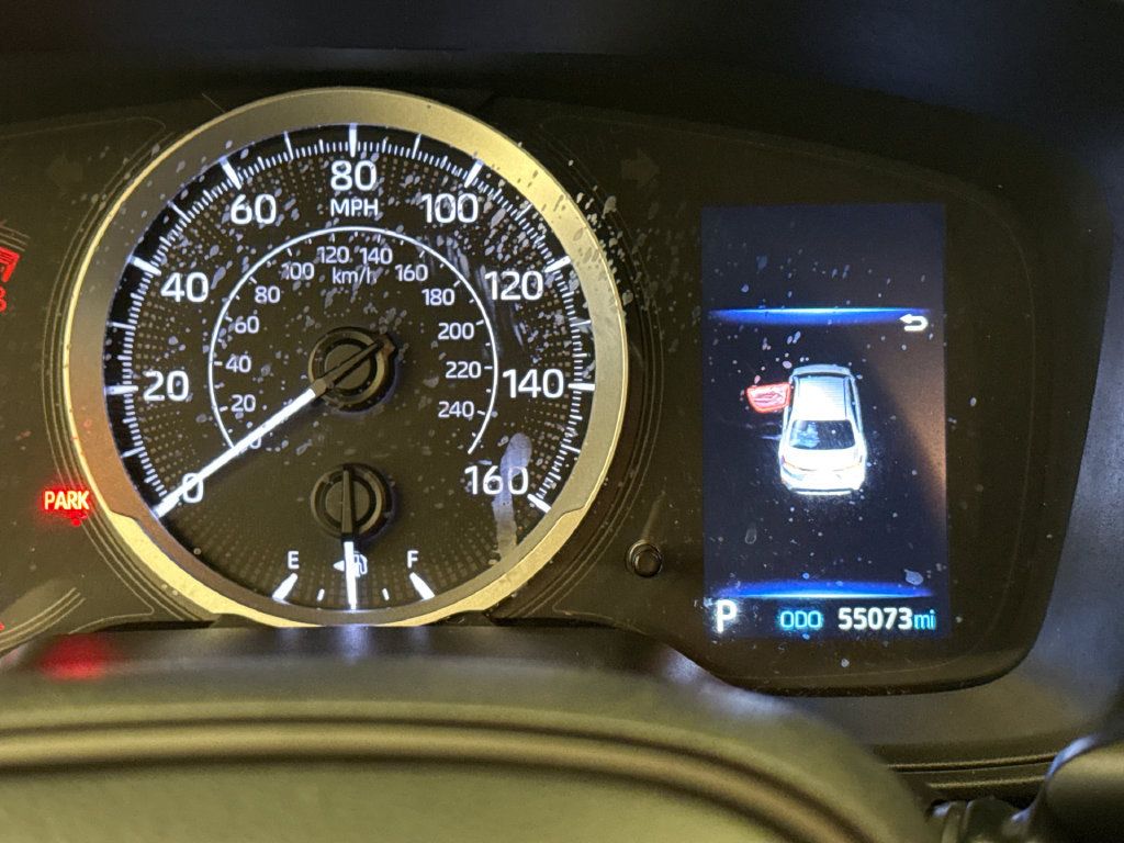 Used 2021 Toyota Corolla LE FWD image 32