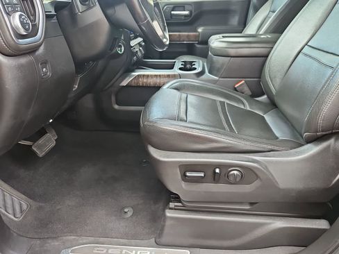 Used 2020 GMC Sierra 2500 Denali w/ Denali Ultimate Package image 16