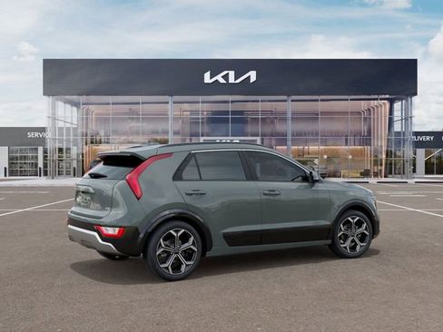 New 2025 Kia Niro EX Touring image 7