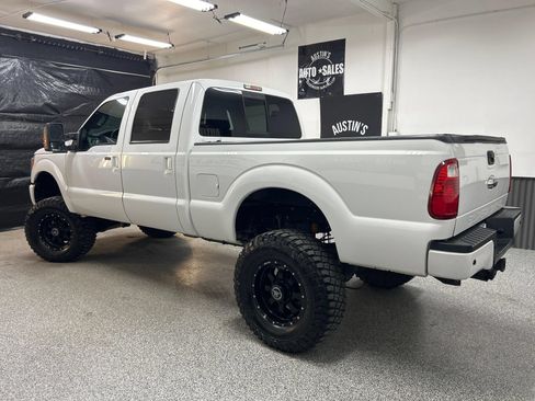 Used 2015 Ford F250 Lariat w/ Lariat Ultimate Package AWD/4WD image 4