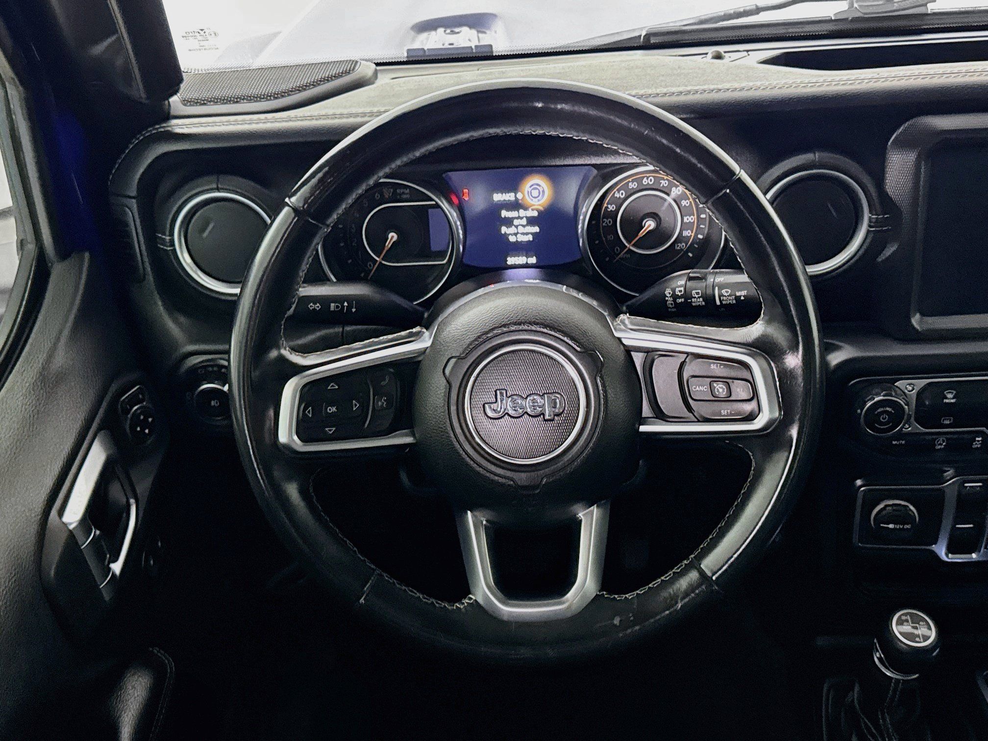 Used 2018 Jeep Wrangler Unlimited Sahara AWD/4WD image 14