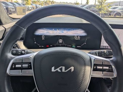 Used 2024 Kia Telluride SX Prestige X-Pro AWD/4WD image 30