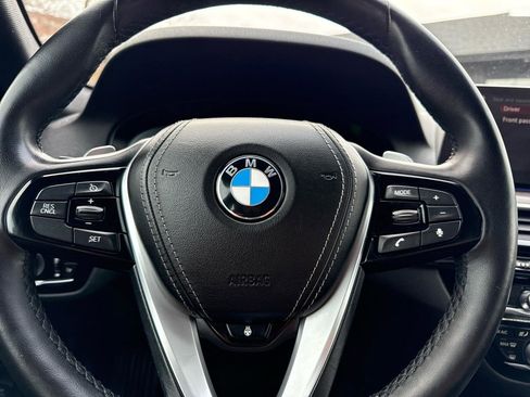 Used 2019 BMW 530i xDrive w/ Convenience Package image 46