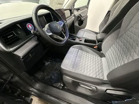 Used 2026 Volkswagen Tiguan S FWD image 15