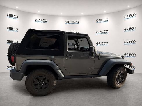 Used 2018 Jeep Wrangler Sport AWD/4WD image 8