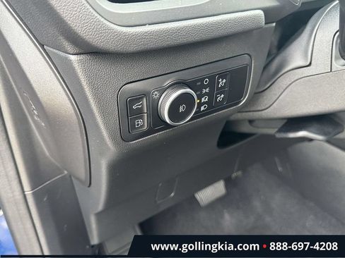 Used 2023 Ford Escape SE FWD image 19
