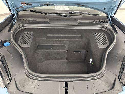 Used 2025 Porsche Macan Electric image 37