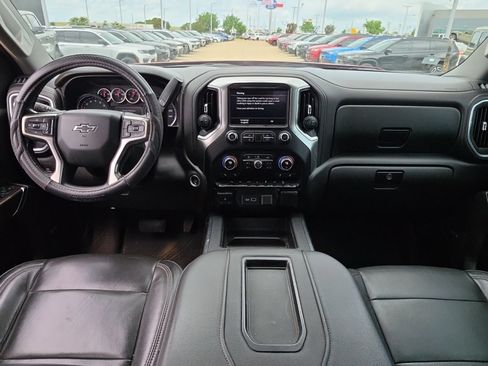 Used 2019 Chevrolet Silverado 1500 LT Trail Boss AWD/4WD image 18