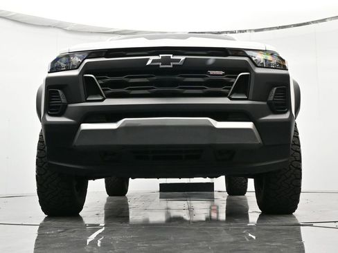 Certified 2024 Chevrolet Colorado Trail Boss w/ Advanced Trailering Package image 38