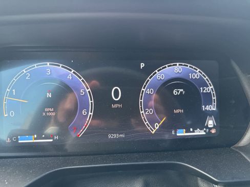 Used 2025 Jeep Grand Cherokee Laredo X RWD image 26