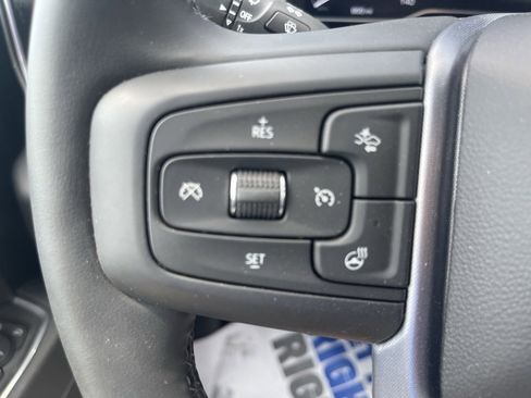 Used 2025 GMC Sierra 1500 SLE w/ Preferred Package image 32