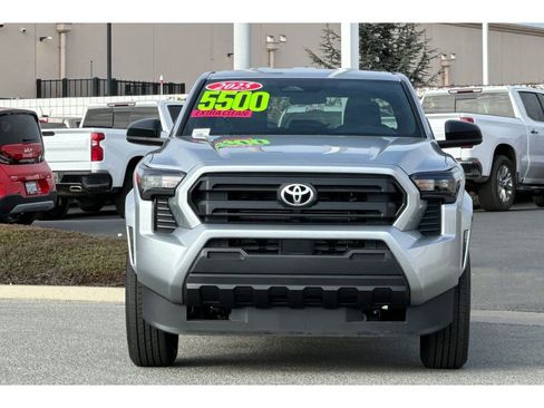 New 2025 Toyota Tacoma SR image 9