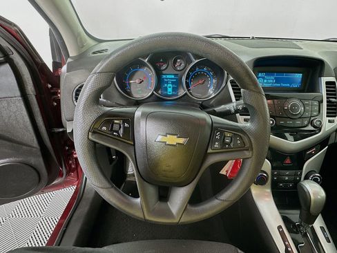 Used 2015 Chevrolet Cruze LT FWD image 11