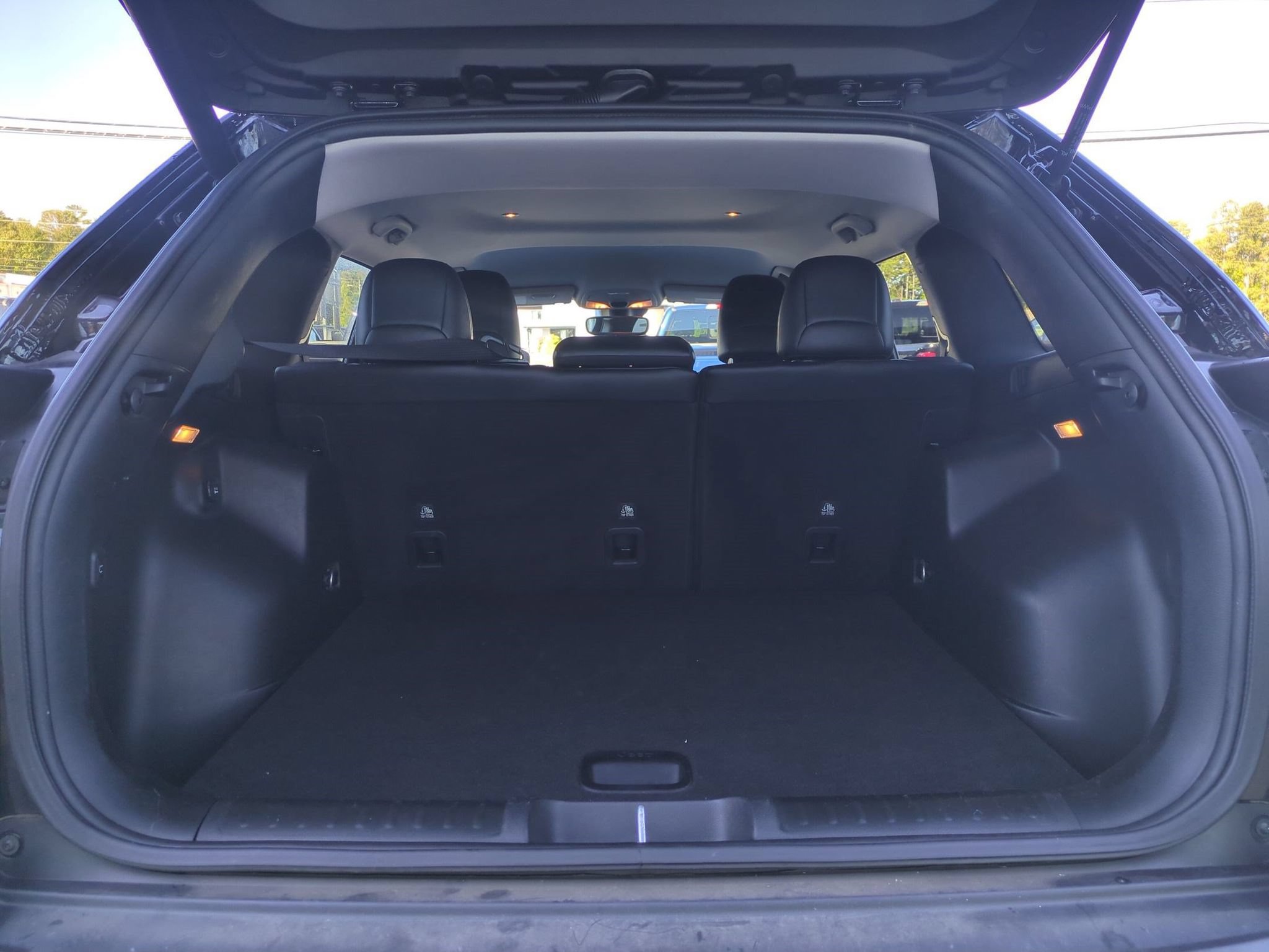 Used 2022 Jeep Cherokee Latitude Lux FWD image 7